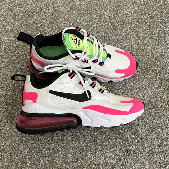 Nike Air Max 270 React - Picture 2 of 5